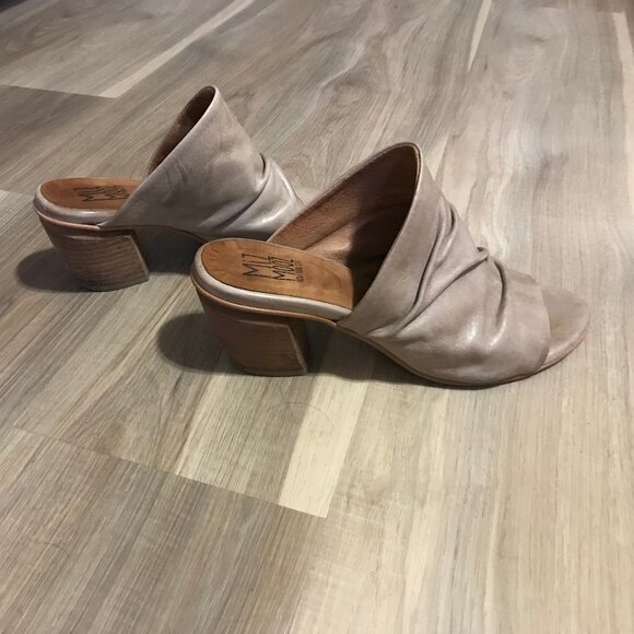 Miz Mooz Ladies Ainsely Beige/Cream Leather Shoes Size 39 - Picture 4 of 5